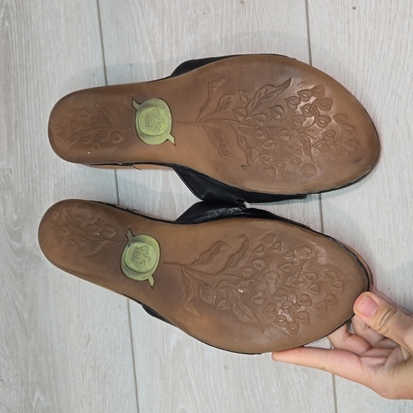 Born Women Leather Sandals Flats shoes sz 9 - Picture 10 of 14